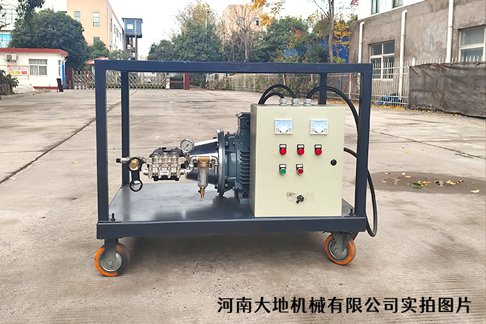 二手設(shè)備翻新除銹、除漆清洗機(jī)